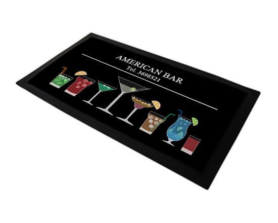 bar mat con grafica con cocktail