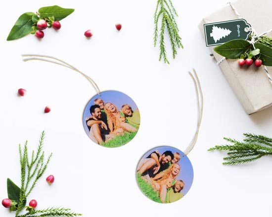 Decorazioni in plexiglass personalizzate per rendere unico il tuo natale