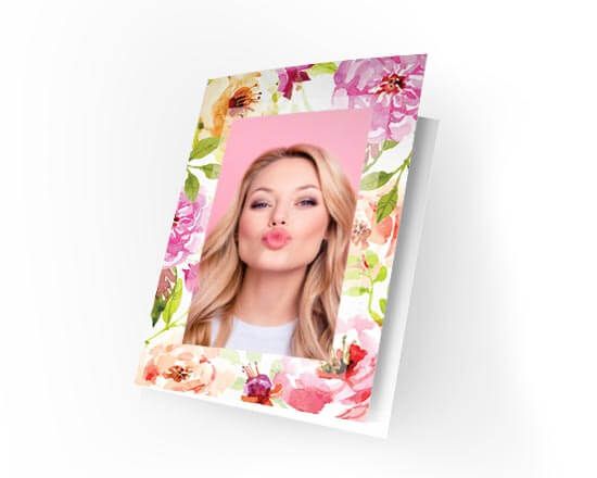 Card con grafica floreale