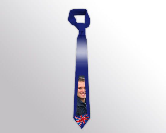 Scegli questa cravatta dalla grafica londinese