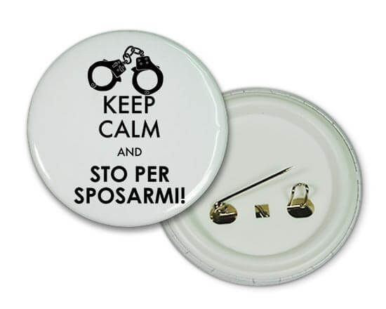 Keep calm su spilla rotonda