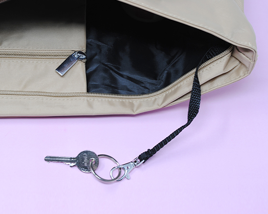 borsa fashion con gancio portachiavi