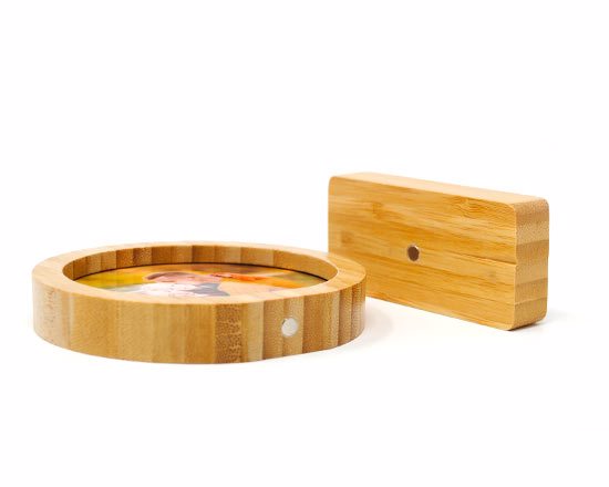 cornice tonda in bamboo con piedistallo magnetico removibile