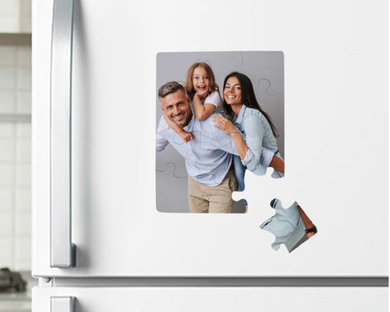 Puzzle personalizzato con base magnetica.