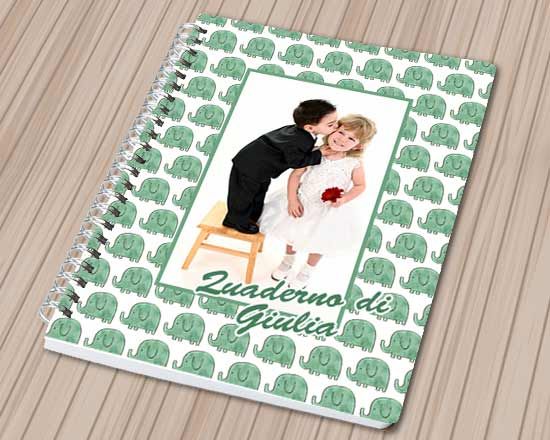 elefantini verdi per il tuo quaderno personalizzato