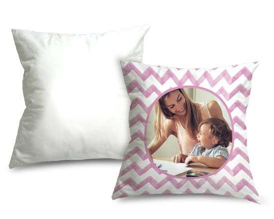 Cuscino con trama zig zag e retro bianco