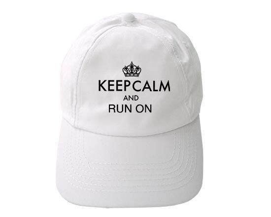 Cappellino bianco con scritta keep calm