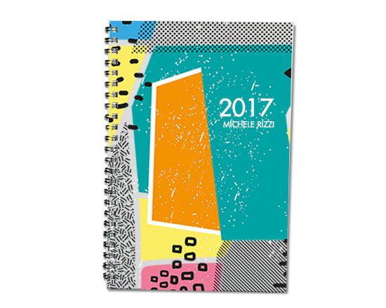 Una piccola agenda tascabile personalizzata