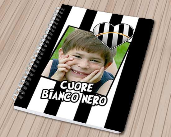 Il quaderno per tifosi bianco neri da personalizzare