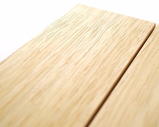 Legno Ayus con venature che si intravedono dopo la stampa dell'orologio da parete