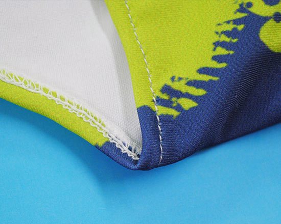 Dettaglio cucitura costume personalizzabile taglia L