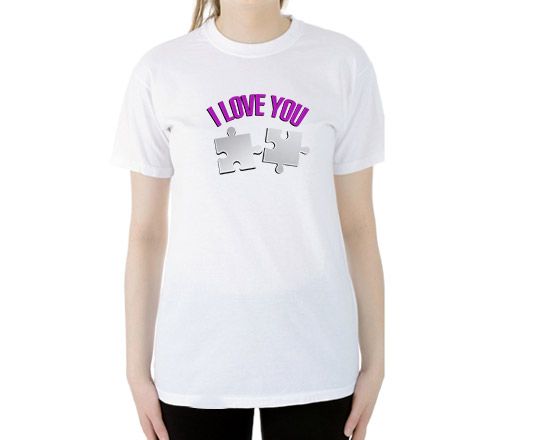 T-shirt unisex con stampa adatta sia a lui che a lei