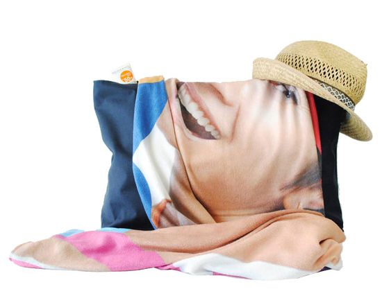 Telo mare personalizzato, con le tue immagini da portare al mare o in piscina con te