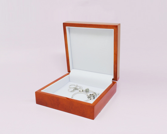 Portagioie in legno personalizzato con foto