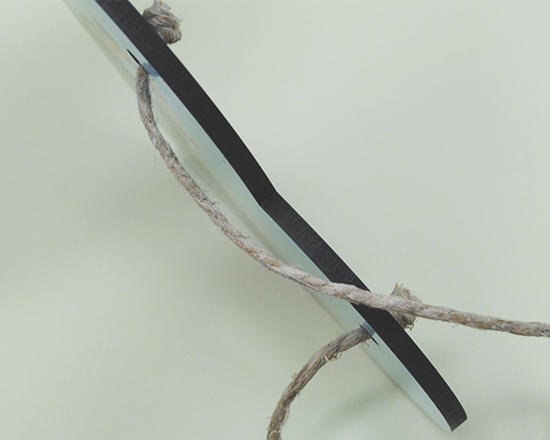 Targa a cuore in legno dettaglio spessore