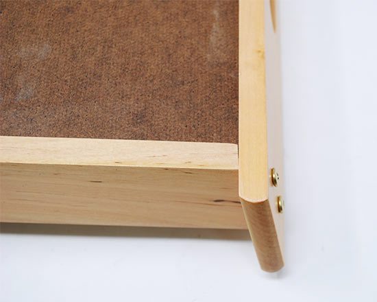 vassoio in legno piccolo dettaglio retro legno