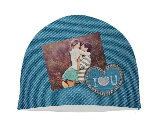 Il piccolo cappello con grafica blu