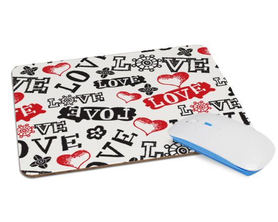 Mousepad in masonite con grafica rossa e nera