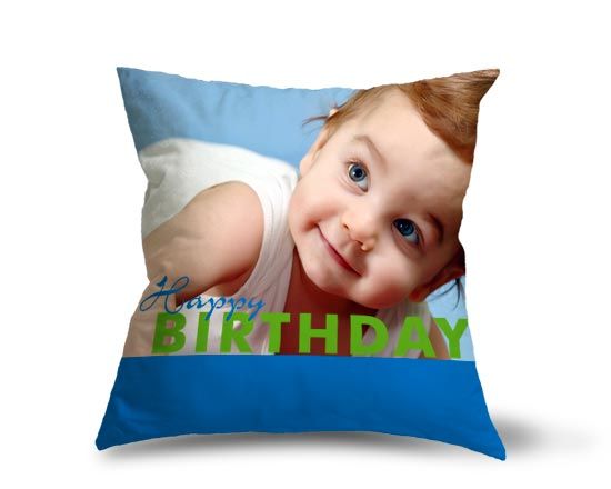 Cuscino in pile con grafica di buon compleanno