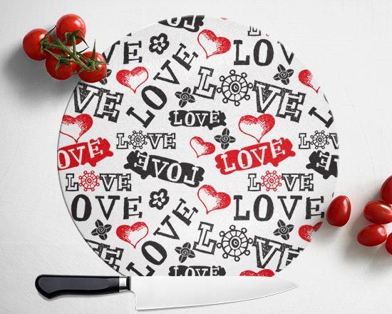Tagliere di vetro con scritte e cuori