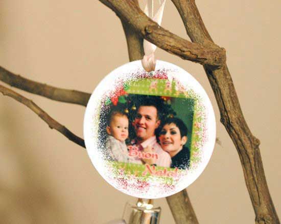 Disponibili nelle forme messe a disposizione dal nostro sito: Cerchio, Ovale, Cuore, Stella e Fiocco di neve.