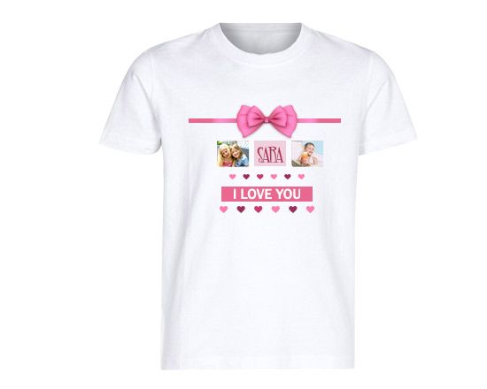 La graziosa t-shirt con fiocco rosa e cuori