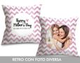 Cuscino quadrato con grafica rosa e bianca