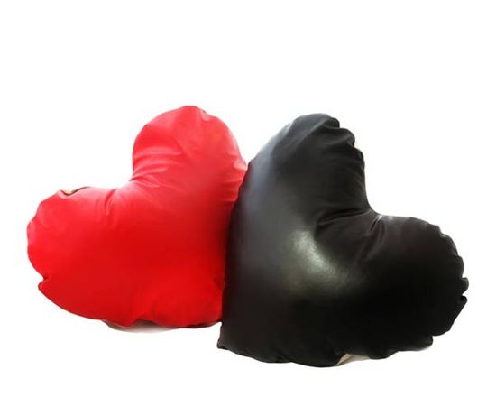 Cuscini stampati con foto interamente rifiniti a mano, particolare