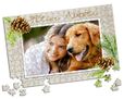 Puzzle con pigne e ramoscelli verdi