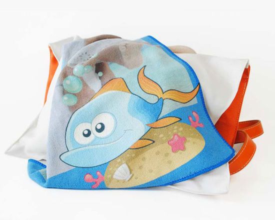 Telo mare personalizzato sul fronte e sul retro, con immagini differenti.