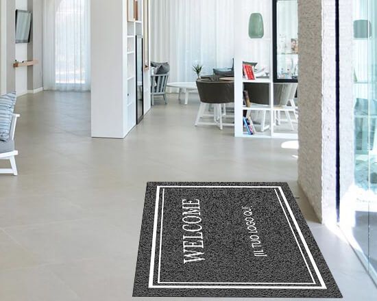 Dai un caldo benvenuto ai tuoi clienti con lo zerbino promozionale