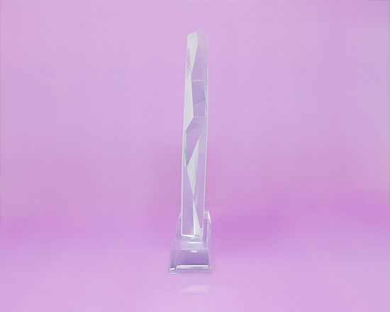 Vista laterale del cristallo prisma