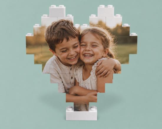 puzzle in mattoncini a cuore con foto di bambini