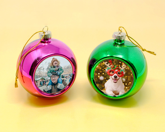 Palle di natale colorate in vetro disponibili in diversi colori