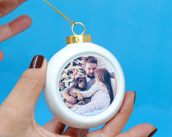 pallina in ceramica per albero di natale con foto