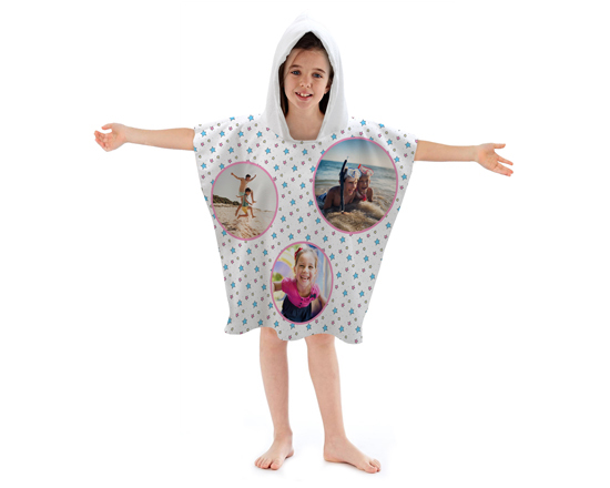 Poncho per bambini con grafica collage