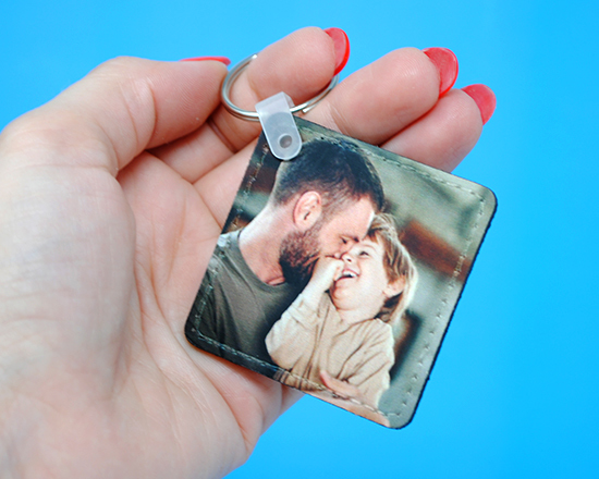 Portachiavi in pelle quadrato con foto padre e figlio