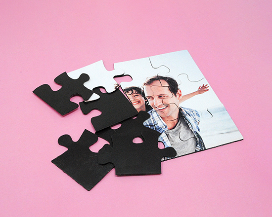 puzzle magnetico 12 tessere con particolare retro tessere