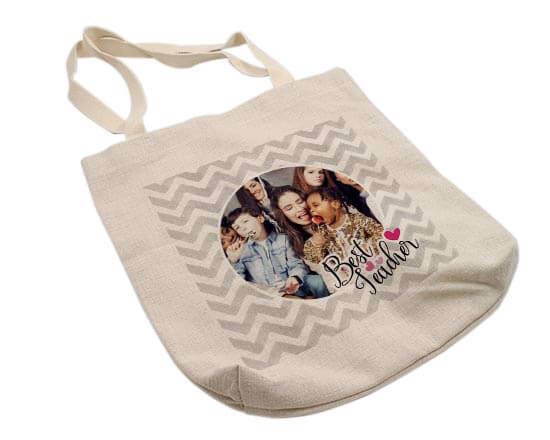 shopper in juta per maestra con grafica best teacher personalizzabile