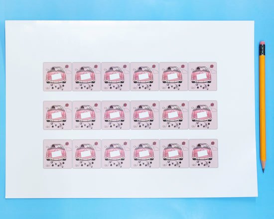 Foglio adesivo pet con 18 stickers quadrati piccoli personalizzati