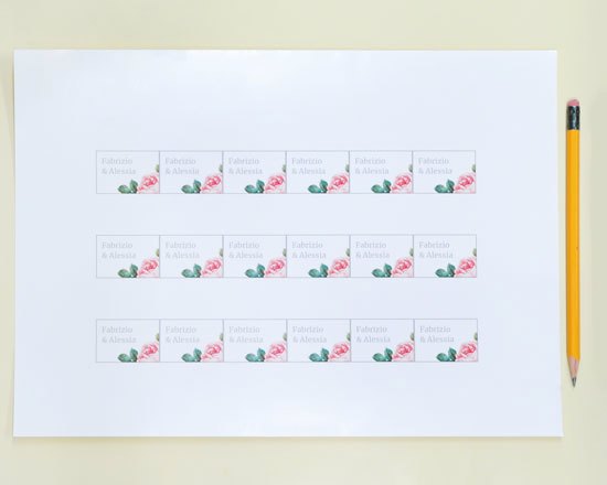 Foglio adesivo pet con 18 stickers rettangolari piccoli personalizzati