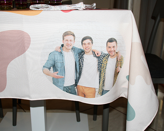 tovaglia quadrata personalizzata con grafica