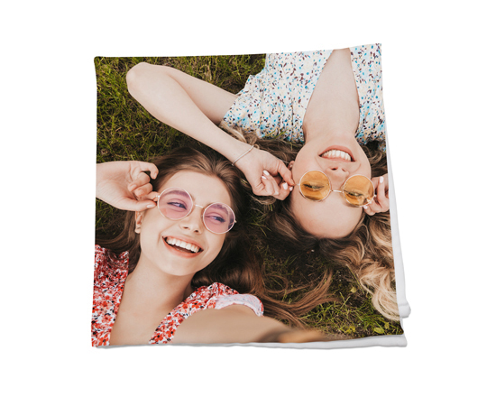 Tovagliolo piegato in 4 con immagine personalizzata