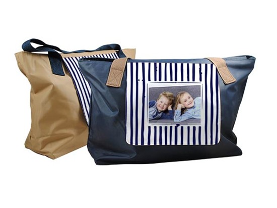 Borsa dalla grafica con righe blu
