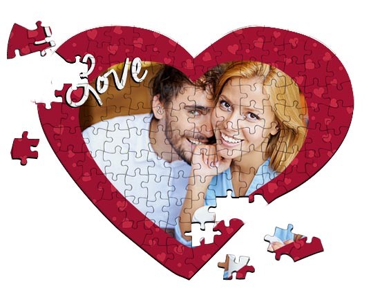 Puzzle cuore con grafica rossa