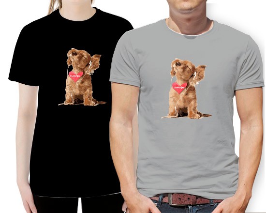 un tenero cagnolino su t-shirt
