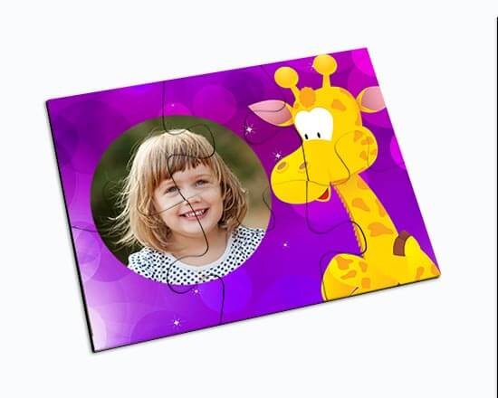 La grafica con la piccola giraffa per il puzzle magnetico