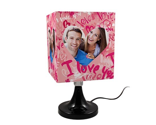 Lampada quadrata rotante con grafica rosa