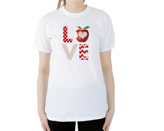 Romantica t-shirt adatta sia a lui che a lei