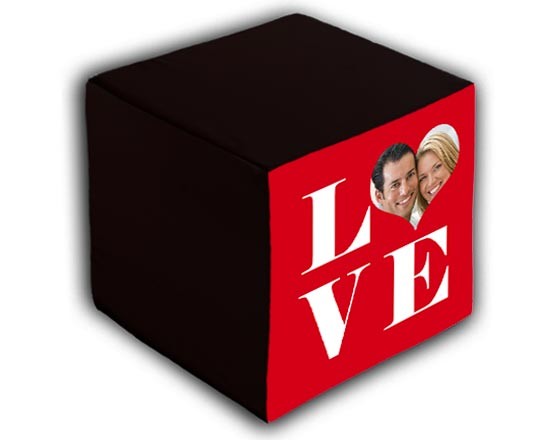 Fotocubo di S. Valentino con grafica rossa